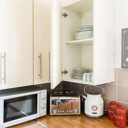 Greenvale House - Wifi, Ps4, Free Parking