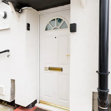 Dom wakacyjny Greenvale House - Wifi, Ps4, Free Parking Birmingham