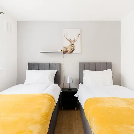 Dom wakacyjny Greenvale House - Wifi, Ps4, Free Parking Birmingham